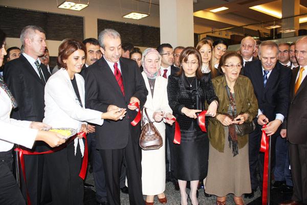 Gıda Tarım ve Hayvancılık Bakanlığı tarafından 3 yıldır düzenlenen “Tarım ve insan” konulu fotoğraf yarışmasında derlenen kadın üreticilerin portreleri Gaziantep’te sergilendi.