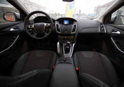 Dinamik Tork Kontrolü, ''Otomatik Park Sistemi ve Aktif Şehiriçi Güvenlik Sistemi gibi teknolojik yeniliklerin bulunduğu Ford'un yeni Focus modelinin tanıtımı Ankara'da Cer Modern'de yapıldı.