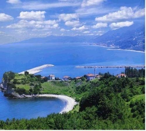 KASTAMONU ---
AK Parti Kastamonu İl Başkanlığı, 12 Haziranda yapılacak 24. dönem milletvekili seçimleri için temayül yoklaması yaptı.
Aday adaylarının aldıkları oylar şöyle:
- Ahmet Rüzğar: 83
- Celal Civcioğlu: 728
- Cem Yücel: 311
- Erol Çetinkaya: 31
- Fatma Özkan: 102
- Hüseyin Acar: 59
- Hakan Dikmenlioğlu: 50
- M. Gökhan Gülşen: 572
- Muammer Şenlik: 102
- Mehmet Çırak: 364
- Mustafa Özdemir: 131
- Mustafa Burkucu: 78
- Recep Biçer: 191
- Süleyman Küçükşabanoğlu: 63
- Sinan Özkan: 635
- Şevket Kebeli: 108
- Tacettin Tan: 31
- Tuncay Yılmaz: 46
- Uğur Yalçın: 264
- Zafer Nalbantoğlu: 184.