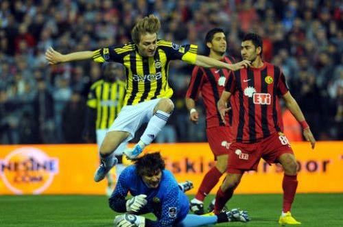 Kritik Eskişehirspor maçında sahne alan Caner Erkin 1 golle sezonu tamamladı.
