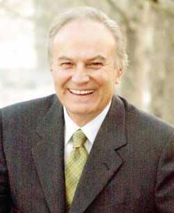 <b>EDİZ HUN:</b> Anayasa paketini okuyan "hayır" diyemez...