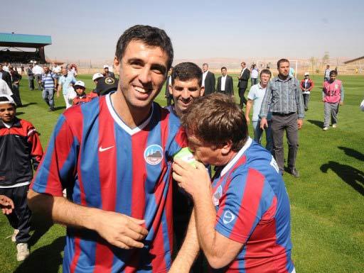 Mardinspor Kulübü Başkanı Tekin Alkan da Hakan Şükür'e böyle teşekkür etti.