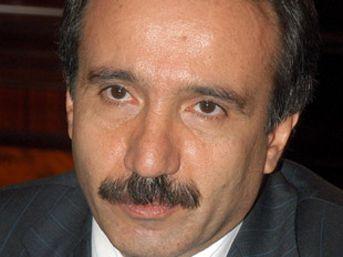 Devlet Bakanı Prof. Dr. Ömer Dinçer: 1956 Karaman.Beykent Üniversitesi'nde Rektör Yardımcısı, İktisadi ve İdari Bilimler Fakültesi Dekanı ve Sosyal Bilimler Enstitüsü Müdürü olarak görev yaptı. Evli 2 çocuk babası.