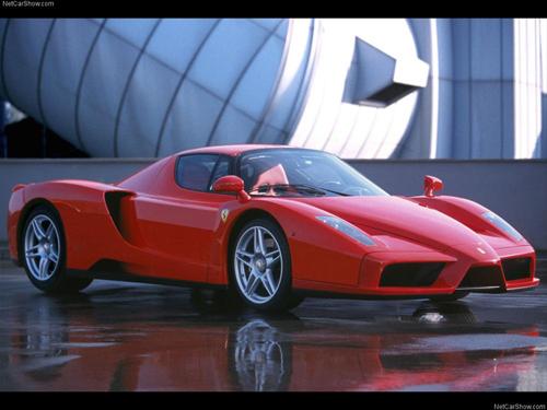 Ferrari Enzo. İsmini şirketin kurucusundan alan model.