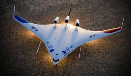 10. Her şeyin daha küçüğü... NASA'nın dev uzay araçları belki faydalı ama bir o kadar da maliyetli. Bu durumu gören bazı özel sermayeler daha küçük ve daha az maliyetli uzay araçları ürettiler. Eğer araçlar küçülebiliyorsa uydular da küçülebilir görüşü hakim oldu. Sonuçta bu küçük uyduları uzaya gönderebilecek küçük fırlatıcılar da yapıldı.