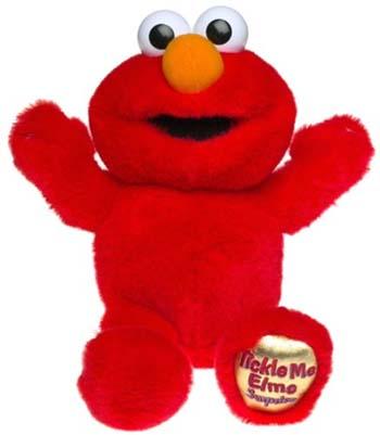 Tickle Me Elmo ---
Oyuncak mucidi Ron Dubren bir parkta oynayan çocukları izledikten sonra gıdıklandığında gülen bir hayvan oyuncak yaratmaya karar verdi. Önce yaptığı gıdıklanan maymun tutmasa da fikir başarılıydı. 1966’da Susam Sokağı oyuncaklarını üreten Tyco, Dubren’den maymunu güldüren teknolojiyi Elmo oyuncağına koymasını istedi. Tickle me Elmo 1996 yılı tatil sezonunun en çok aranan oyuncağı oldu.