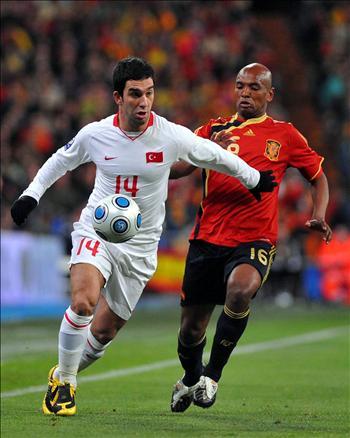 A Milli Takım, 2010 Dünya Kupası Avrupa Elemeleri 5. Grup'taki 5. maçında İspanya ile karşılaştı. Maçın ikinci yarısında gelen tek gol skoru da belirledi.