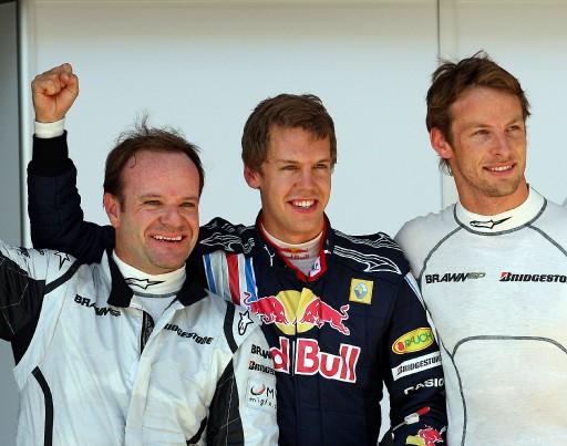Formula 1'de sezonun 7. yarışı olan ING Türkiye Grand Prix'sinde, bugün yapılan sıralama turunun galibi Red Bull Racing'in Alman pilotu Sebastian Vettel oldu