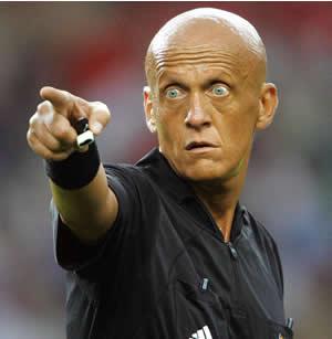 7.Pierluigi Collina     İtalya        94
