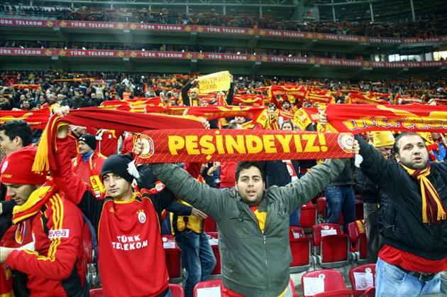 "2 forvet her zaman 1 forvetten daha iyidir." (Bir Galatasaraylı)