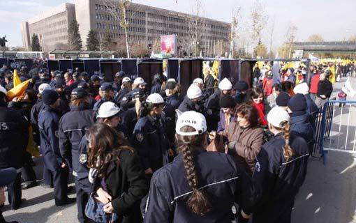 Krizin Bedelini Ödemeyeceğiz mitingi'nden iyi, kötü, güzel ve çirkin manzaralar