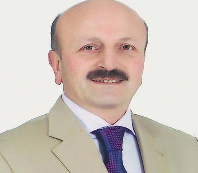 Komitelere bütçe tahsis edilsin<br>
<br><strong>CEMAL GÜRSEL AYCİBİN / KONUT İNŞAATI MESLEK KOMİTESİ: </strong> Geçmişte komitelere bütçe tahsis edilirdi. Şu veya bu gerekçe ile komitelerin bütçesi kaldırıldı. Burada suiistimal edilmeye yönelik bir sıkıntı var ise, bu komitelerin bütçelerini hangi kriterlerde kullanabileceğini belirleriz. Seçilmiş olan arkadaşlarımız da cüzi olan bütçelerini kendi inisiyatifleriyle kullanırlar. Bu insanlar da, o bütçeleri yönetebilecek firma sahibi insanlar. O bütçeleri yönetebilirler diye düşünüyorum. Kriterlerimizin ne olduğunu belirlersek, komitelerin bütçelerini vermekte hiçbir mahzur yok. Ve o insanlar da kendi plan ve programlarını çok rahatlıkla yapabilirler. Bu konu üzerinde durulursa ve son yılda komitelere bu bütçe tahsis edilirse çok daha doğru bir iş yapmış oluruz.