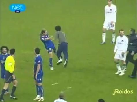 Bastia sahaya giren taraftara çelme taktı kırmızı gördü