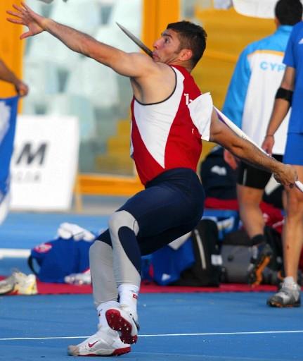 16. Akdeniz Oyunları'nda atletizmde erkekler cirit atmada Fatih Avan altın madalya kazandı.
