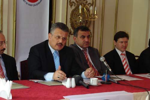 Türkiye Diyanet ve Vakıf Çalışanları Sendikası (Din-Bir-Sen), sendikal hayata başl