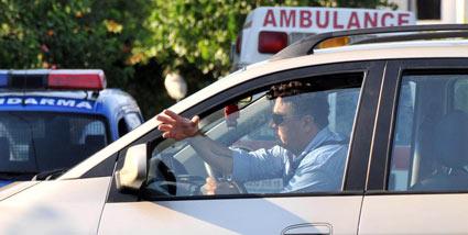Bodrum'un Bitez beldesinde jandarma ekiplerinin ikna çabalarına rağmen, elindeki silahla başına ateş ederek kendini yaralayan kişi, hayatını kaybetti.