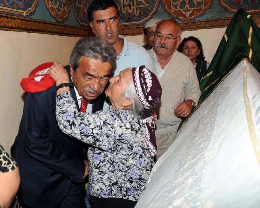 Bakan Günay, Nevşehir'in Hacıbektaş ilçesinde düzenlenen 46. Ulusal, 20. Uluslararası Hacı Bektaş Veli'yi Anma Törenlerine katıldı.