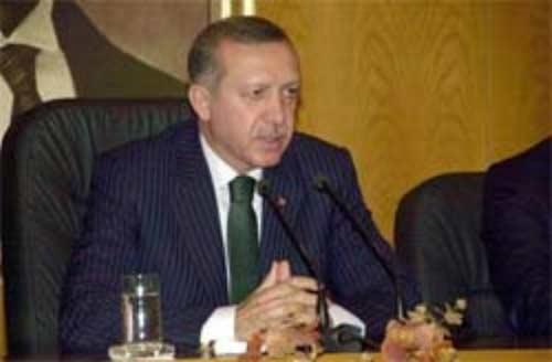 EN DUYGULU LİDER

Son grup toplantısında ağlayan Başbakan Erdoğan. Erdoğan ile Kılıçdaroğlu arasındaki görüşme ise Mecliste en merakla beklenen görüşmeydi.