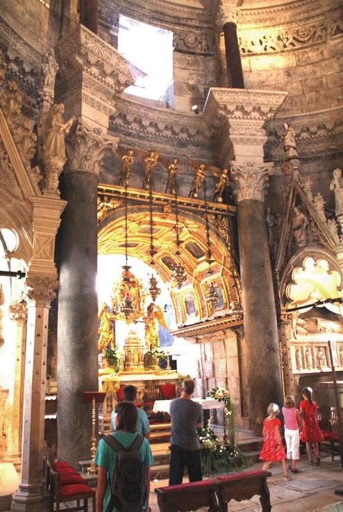 Saint Dominius Katedralinden detay.