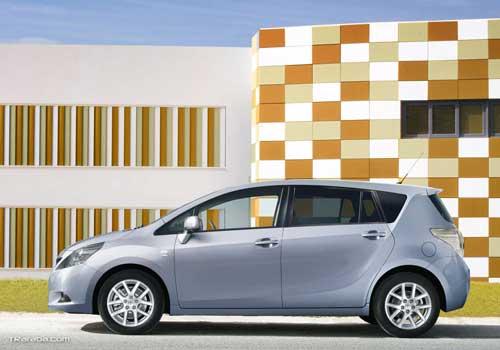 2010 Model Toyota Verso