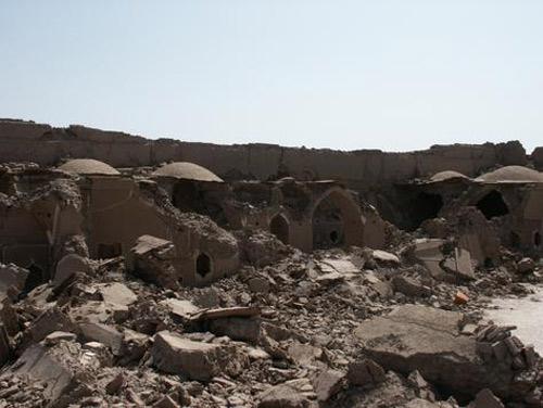 Bam Depremi
26 Aralık 2003'te İranda meydana gelen deprem 6.6 büyüklüğündeydi.