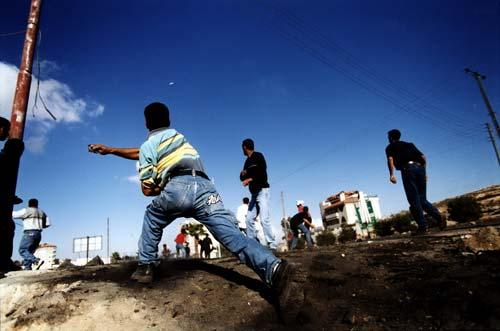 Eligio Paoni'nin Filistin'de çektiği ikinci intifada fotoğrafları