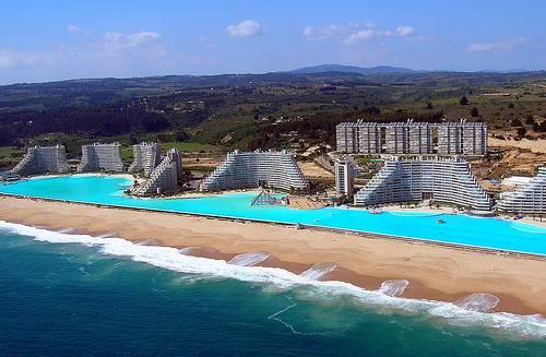 Sıcaklığı 26° C, 250.000 m3 temizlenmiş ve filtrelenmiş deniz suyu. Maliyeti 1.34 milyar euro...