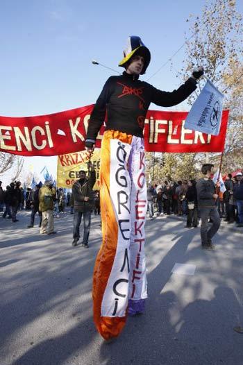 Krizin Bedelini Ödemeyeceğiz mitingi'nden iyi, kötü, güzel ve çirkin manzaralar