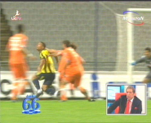 4- Pek inandırıcı değil ama hakem penaltı verse bir şey diyemezsin. Yani Colin'e penaltı çalınabilir