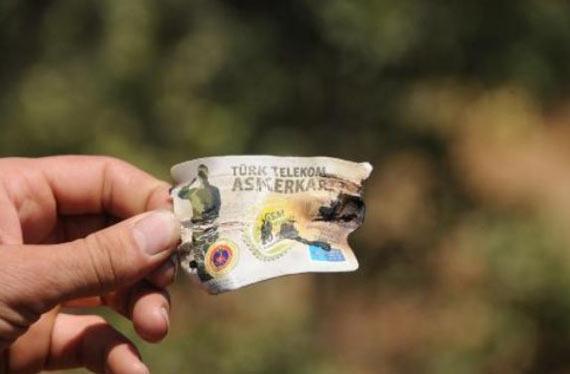 Perşembe günü Diyarbakır'ın Dolapdere Köyü yakınlarında çıkan çatışmada 13 asker şehit olmuştu. Şehit askerlerin çatışmadan üç gün önce aynı yerde çektirdiği fotoğraflar ortaya çıktı.