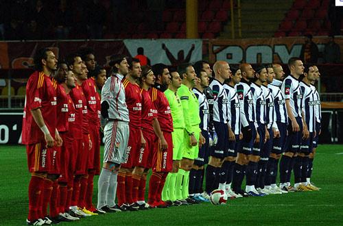 15. hafta Kasımpaşa 0 : 3 Galatasaray Galatasaray'ın Hagi ile rahat kazandığı maçlardan biriydi
