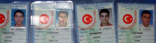 Hatay Kırıkhan'da asker adaylarını taşıyan minibüs kamyonla çarpıştı. Feci kazada 3'ü asker adayı 4 kişi öldü, çoğu ağır 10 yaralı var.