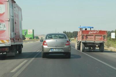 Renault, piyasaya çıkarmaya hazırlandığı yeni Symbol'ün yakıt testini Türkiye'de gerçekleştirdi.