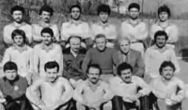 İmam Hatip'te okurken mahalle futbol takımının değişmez elemanı olan Erdoğan'ın pas atışı ve topa vuruş teknikleri ile Almanların ünlü oyuncusu Beckenbauer'e benzediği, bu nedenle lakabının, "Beckenbauer Tayyip" olduğu belirtilir