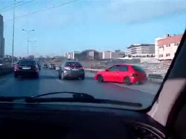 Saniye saniye kaza anı!