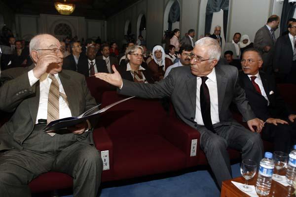 Türk-Arap İlişkileri Sempozyumu'nda gözde isimlerden Kemal Karpat ve Mehmet Aydın
