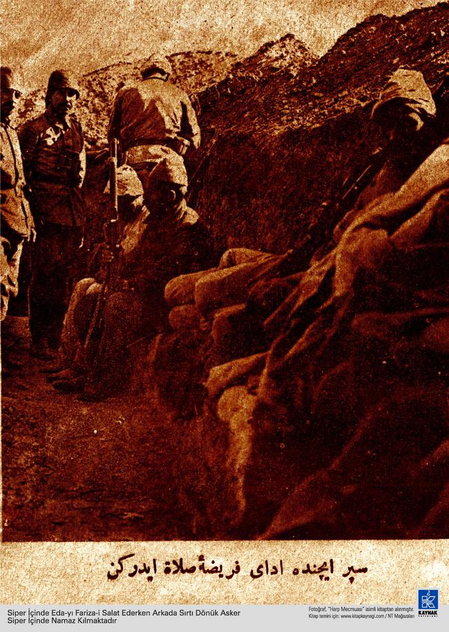 Çanakkale Muharebelerinde yaşanan şiddetin, imkânsızlıkların, sarsılmaz inancın, yitirilmeyen umudun fotoğraflara yansıdığı kareler, görenleri 2009dan 1915e bir zaman tüneline sokuyor.