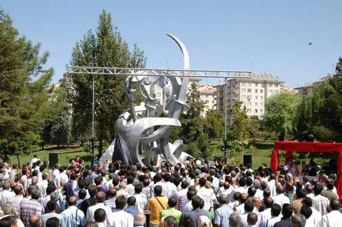 Yaşam Hakkı Anıtı açıldı