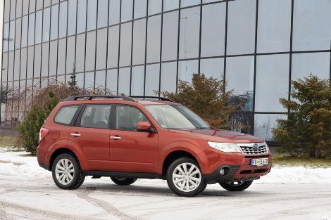 SUBARU<br>
Otomobil sahibi olmak isteyenler, TEB Cetelemin uygun faiz ve kredi olanakları sayesinde, özel indirim oranlarıyla satışa sunulan Legacylere eski araçlarını verip 48 ay vade ile ayda sadece 777 liralık taksit imkanıyla sahip olabilecekler.