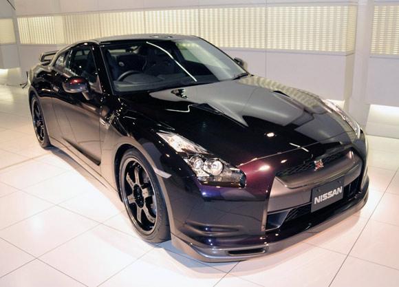 Nissan GT-R