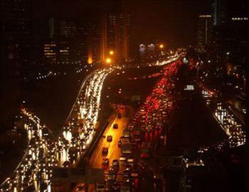 <p>Otomobil sayısı insan sayısından 3 kat daha hızlı artıyor.