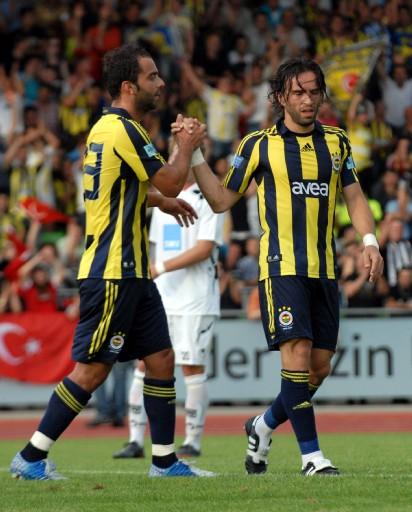 Sezon hazırlıklarını Almanya'da sürdüren Fenerbahçe, ilk hazırlık maçında Almanya Bölgesel Lig takımlarından SSV 1846 ULK'yı gol yağmuruna tuttu.