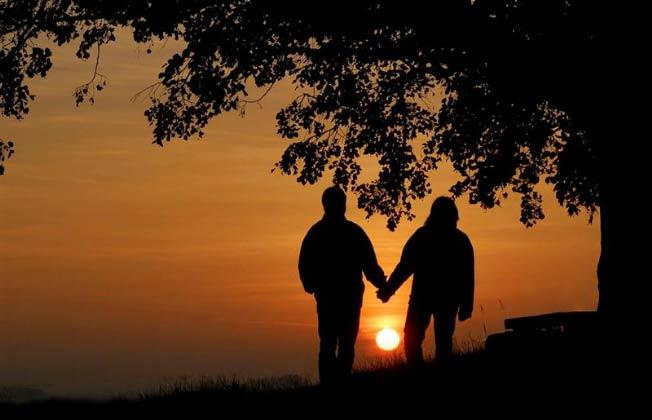 Sevgili: Ahtu, kasık kombarası