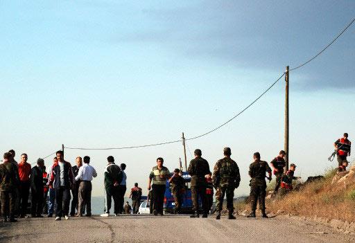 Kocaeli'nin Dilovası ilçesinde boya ve kimyevi maddelerin bulunduğu depoda çıkan yangın kısmen kontrol altına alındı. Alevlerin kimyevi maddelerin bulunduğu 27 tanka sıçraması engellendi.