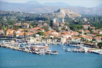 İzmirin jeotermal bölgelerinden Ilıca ise bu özelliğini kullanarak ön plana çıkacak. Bölgede yapılan lüks konut yatırımları da ilginin artmasını tetikliyor.