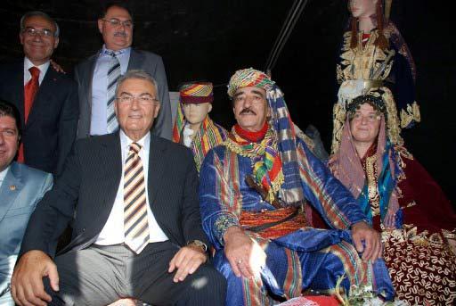 727. Ertuğrul Gazi'yi Anma ve Söğüt Şenlikleri'ne katılan Deniz Baykal