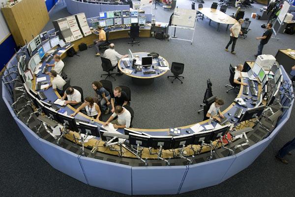 CERN deneyinden ilk fotoğraflar ve düğmeye basıldığı anlar