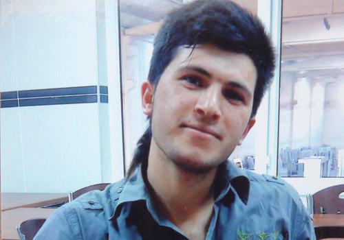 Bingöl'ün Genç ilçesine bağlı Güzeldere köyü kırsalında PKK'lı teröristle çıkan çatışmada şehit düşen Komando Er Muhammet Aygör'ün Konya'daki baba evine ateş düştü