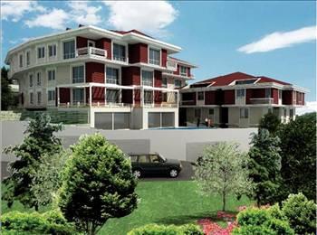 GRAVÜR PARK ORMAN EVLERİ
Gravür İnşaatın Sarıyerde inşa ettiği Gravür Park Orman Evleri, 230 ve 285 metrekare arasında değişen 4 ve 5 odalı çatı ve bahçe dublekslerinden oluşuyor. 7 blokta 32 daireden oluşan projede, klimalı dairelerin fiyatı 450 bin liradan başlıyor. Peşin ödemelerde yüzde 15 indirim yapan firma, yüzde 40 ya da 50 peşinata 15 ile 18 ay arası vade farksız taksit uyguluyor. Sitenin ortak alanları içinde açık ve kapalı yüzme havuzlarının yanı sıra sauna, Fin hamamı, minibar, çocuk parkı ve yürüyüş yolları gibi tesislere yer verilmiş. Her daireye bir açık ve bir kapalı otopark ile bir de misafir otoparkı tahsis edilmiş. Proje, sahiplerine 2010un ekim ayında teslim edilecek.
Web: www.gravurinsaat.cam.tr
Tel: 0212 243 72 58