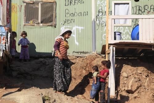 İşte mavisiz, kumsalsız, şaaşasız Bodrum'dan insan manzaraları...